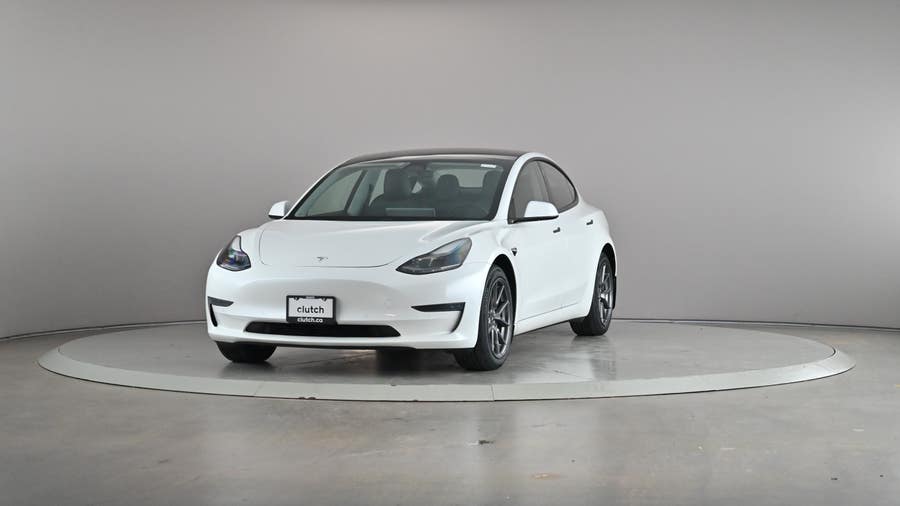 Vehicle photo 2
