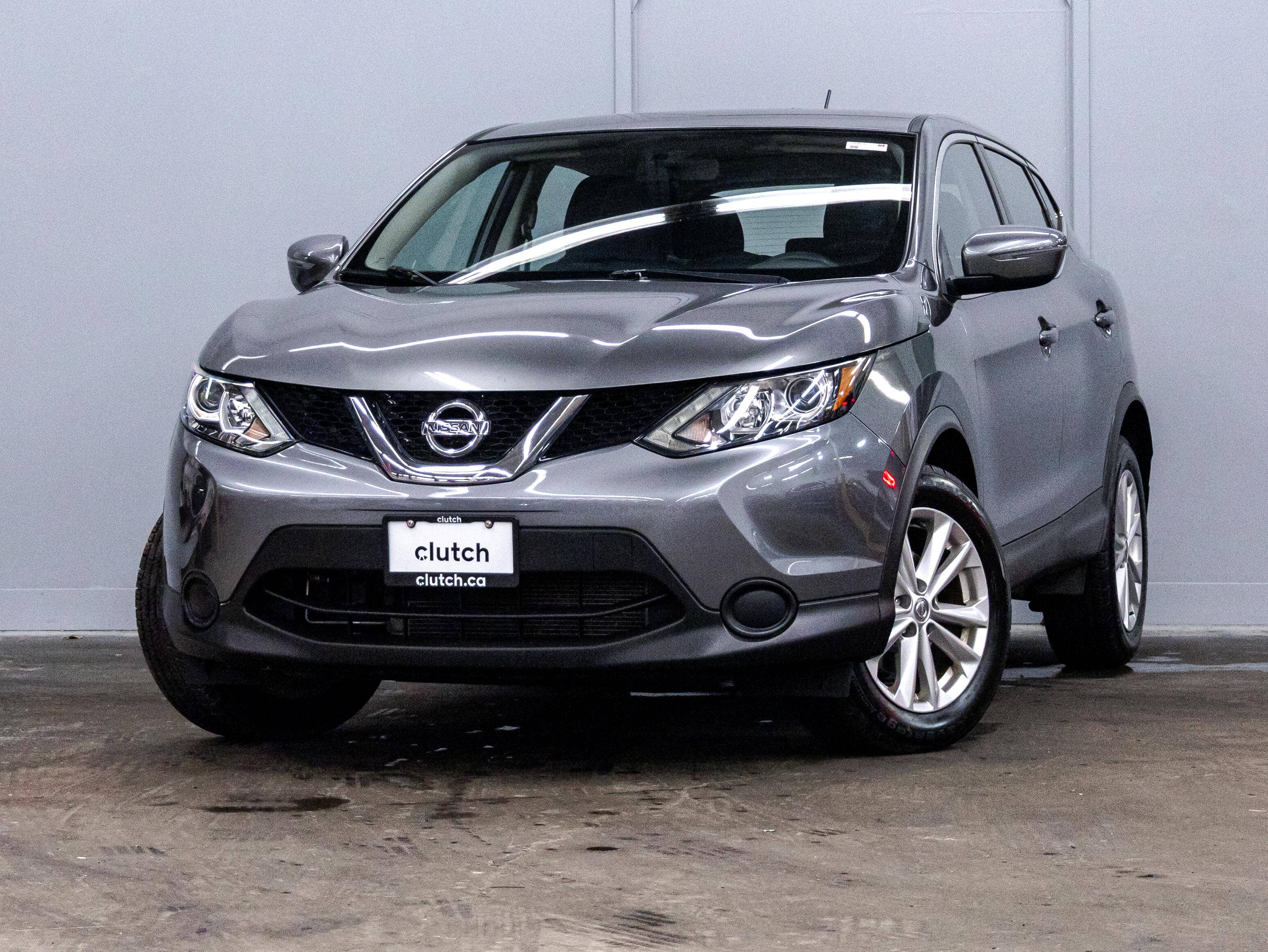 Gray 2018 Nissan Qashqai SUV / Crossover  Automatic