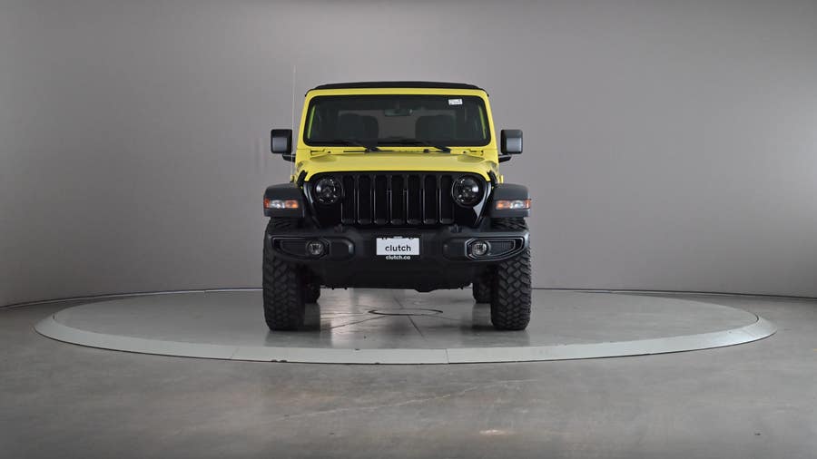 Vehicle photo 3