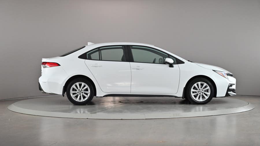 Vehicle photo 4