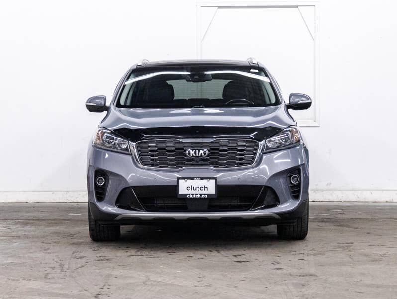 Vehicle photo 2
