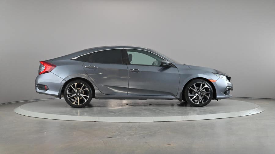 Vehicle photo 4