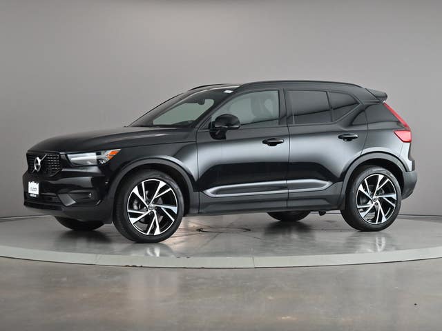 2022 Volvo XC40