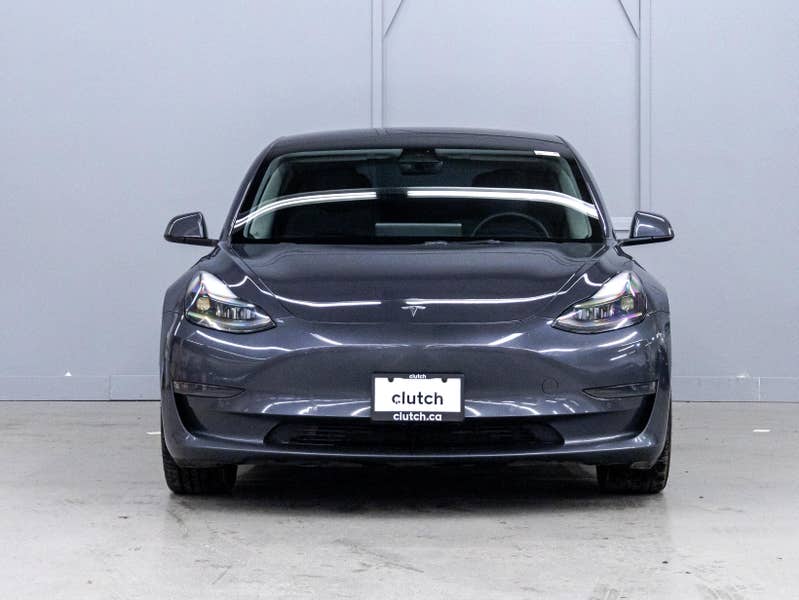 Vehicle photo 2