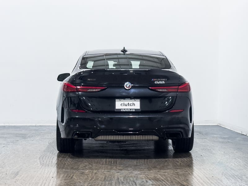 Vehicle photo 4