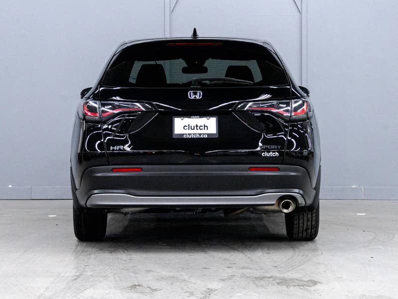 Vehicle photo 4