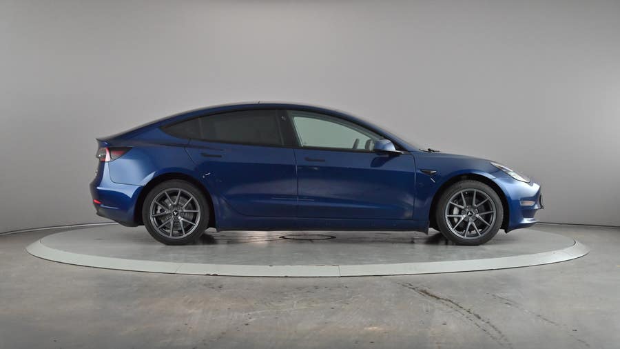Vehicle photo 4