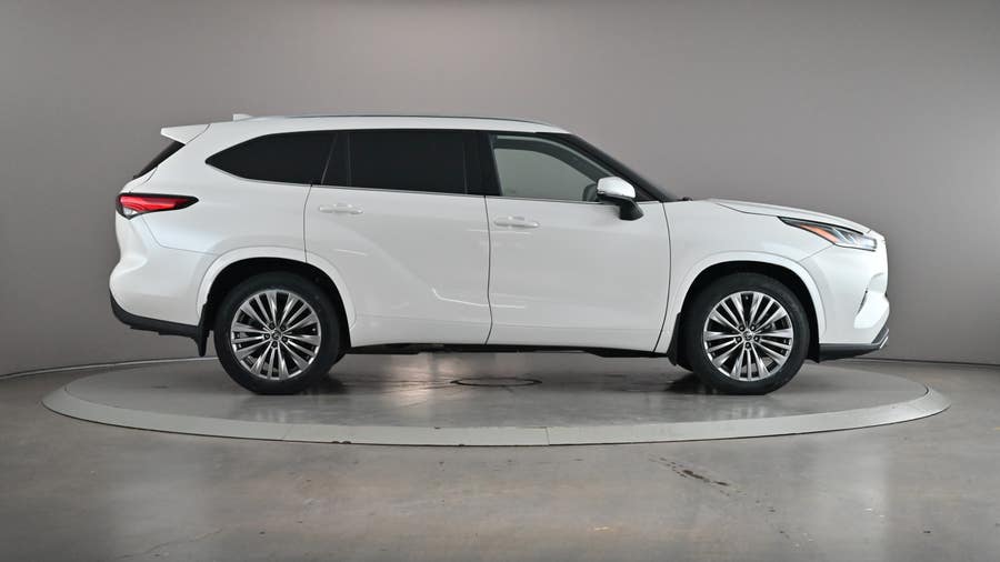 Vehicle photo 4