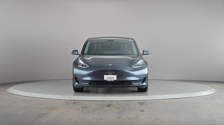 Vehicle photo 3