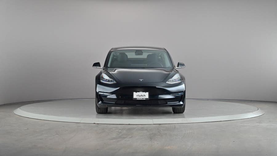 Vehicle photo 3