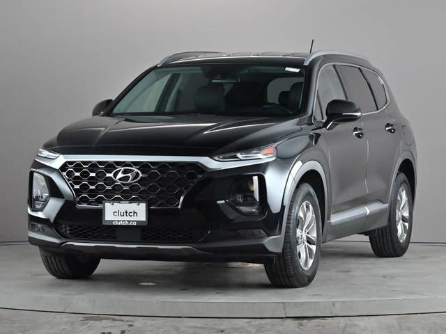 Hyundai Santa Fe Essential AWD w/ Safety Pkg.