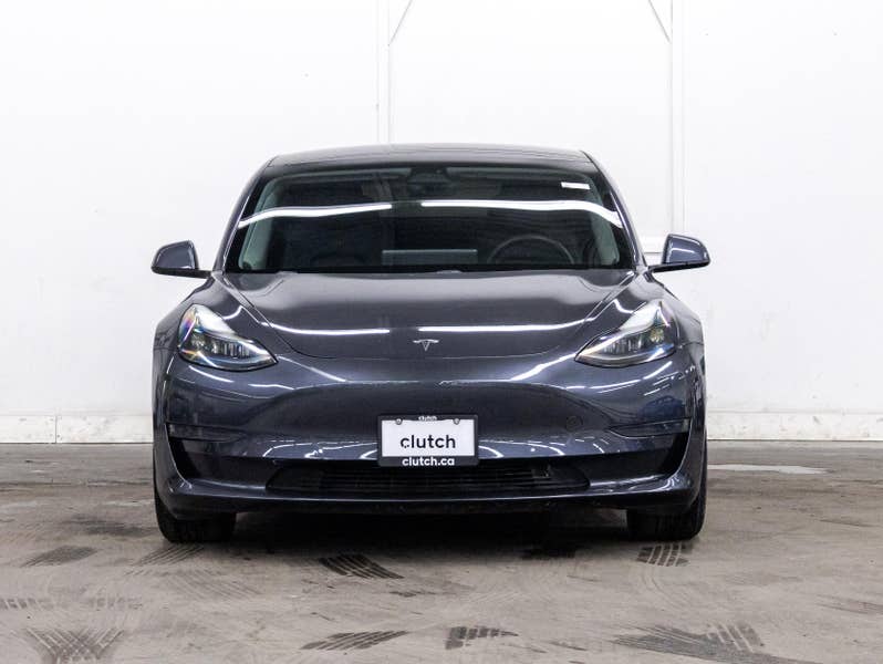 Vehicle photo 2