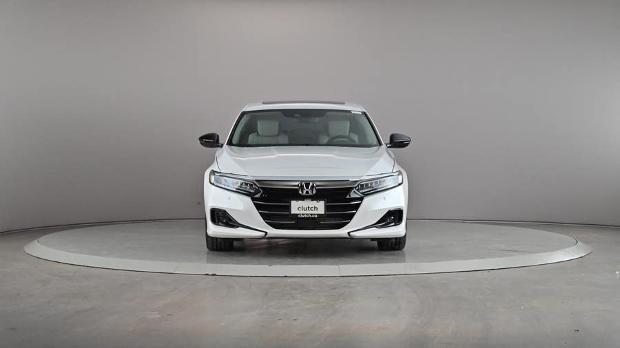 Vehicle photo 3