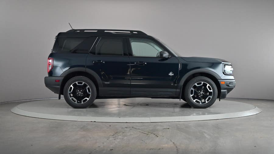 Vehicle photo 4