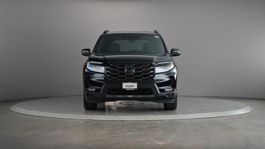 Vehicle photo 3