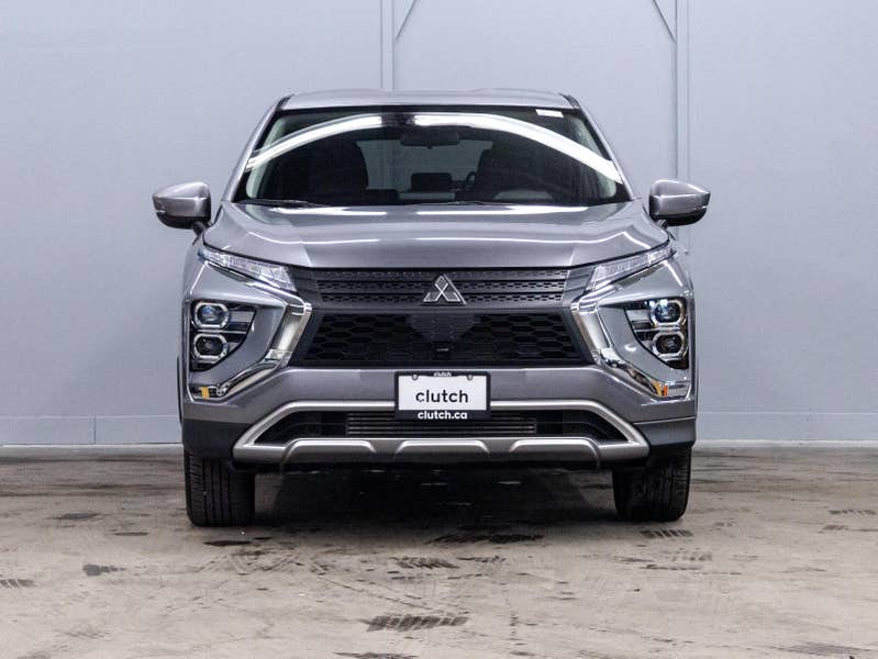 Vehicle photo 2