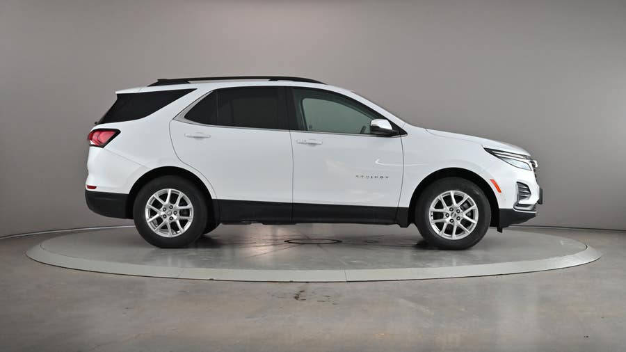 Vehicle photo 4
