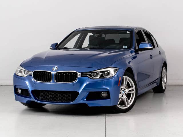 BMW 3 Series 330i xDrive AWD
