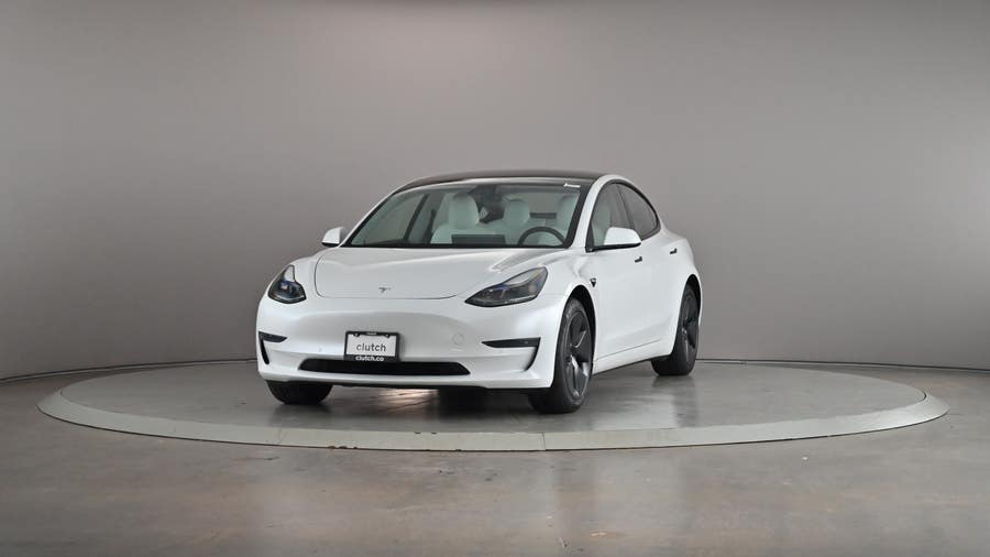 Vehicle photo 2