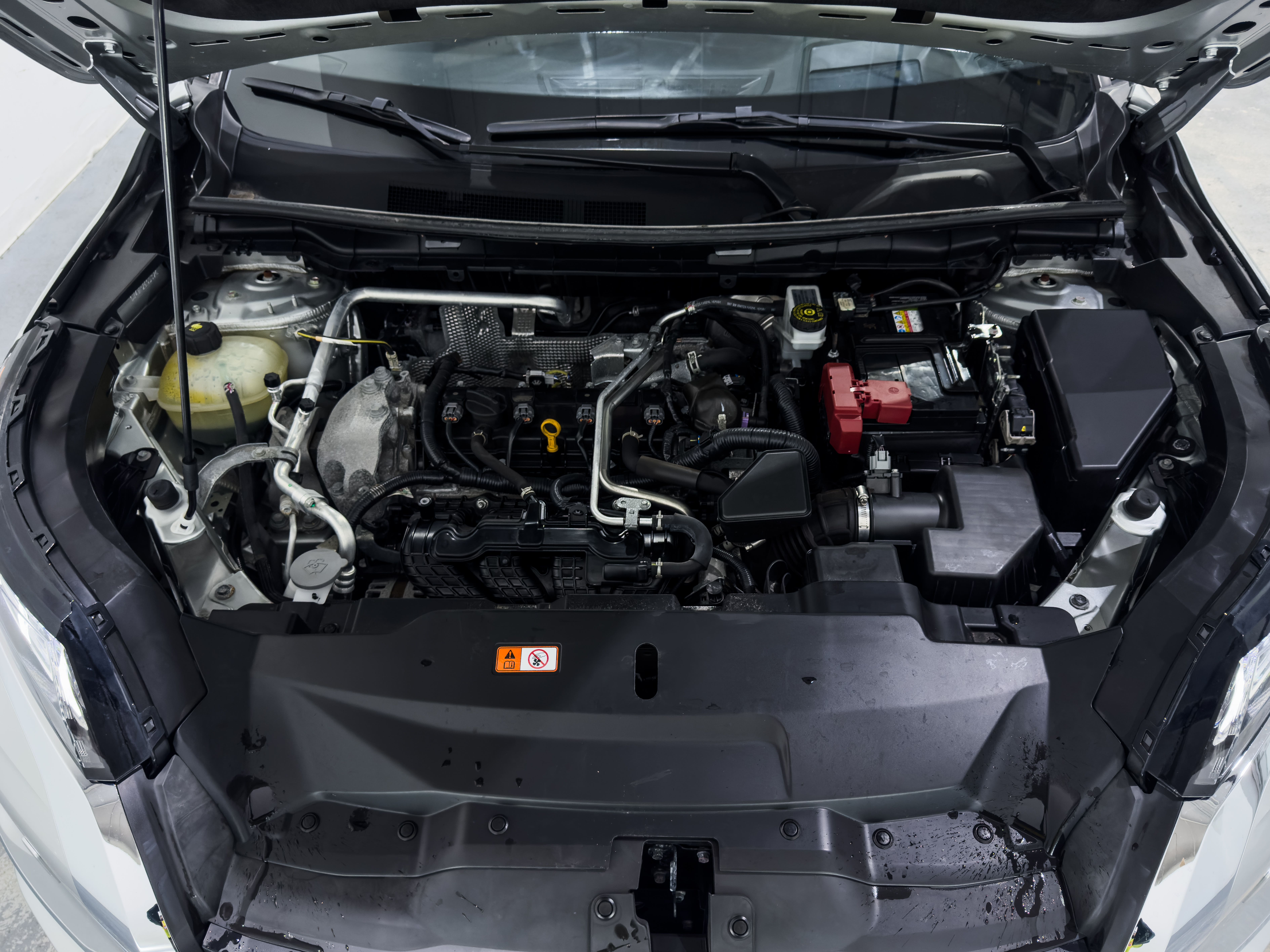 Silver 2024 Mitsubishi Outlander SUV / Crossover  Automatic