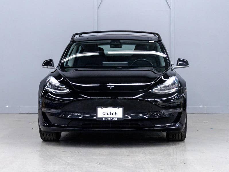 Vehicle photo 2