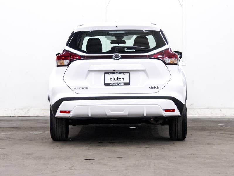 Vehicle photo 4