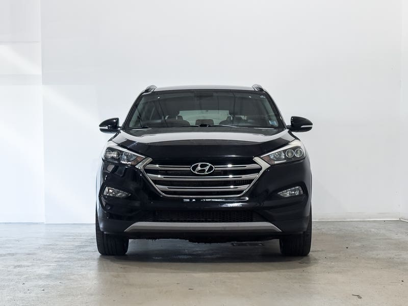 Vehicle photo 2