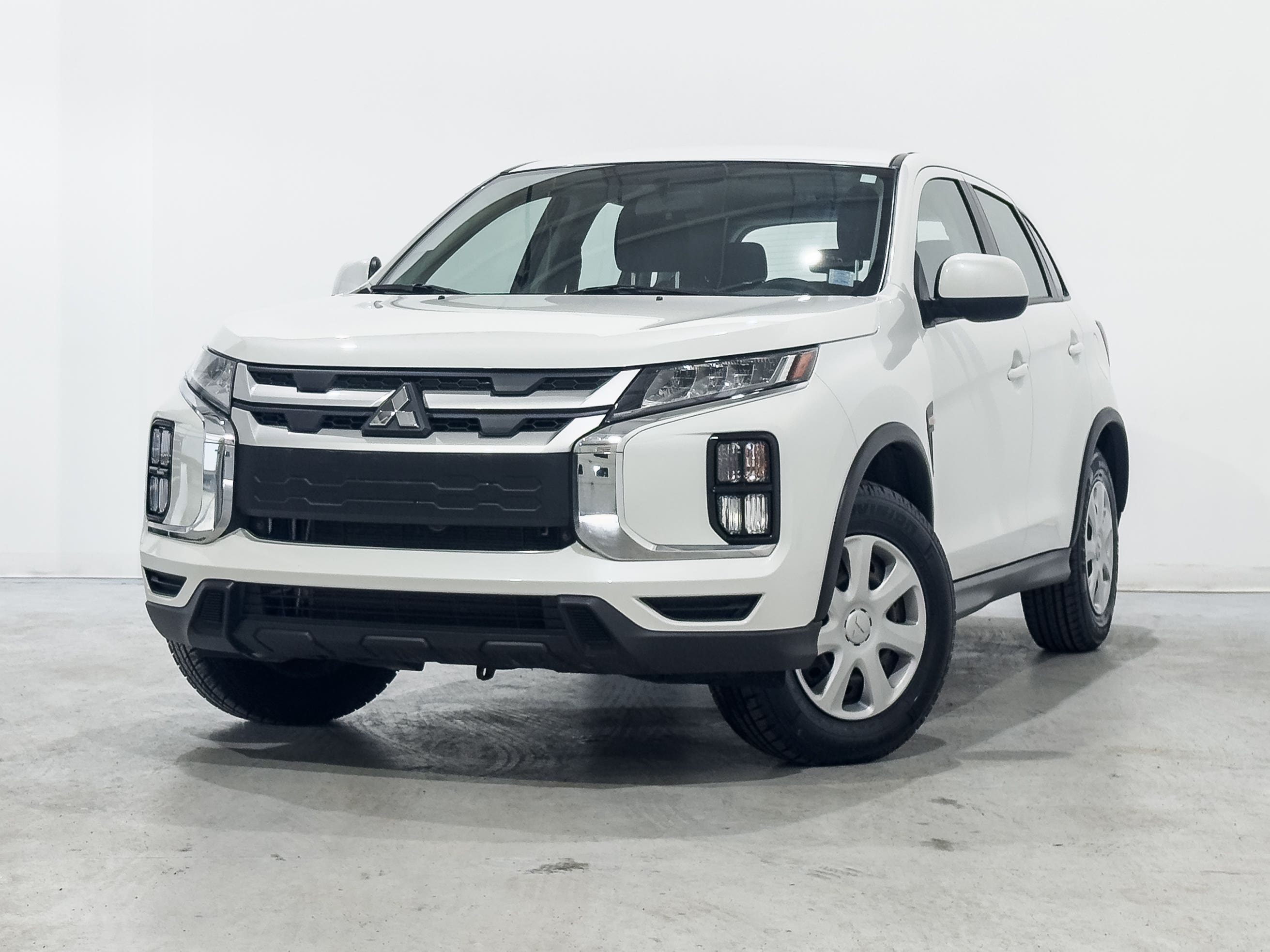 2020 Mitsubishi RVR ES FWD