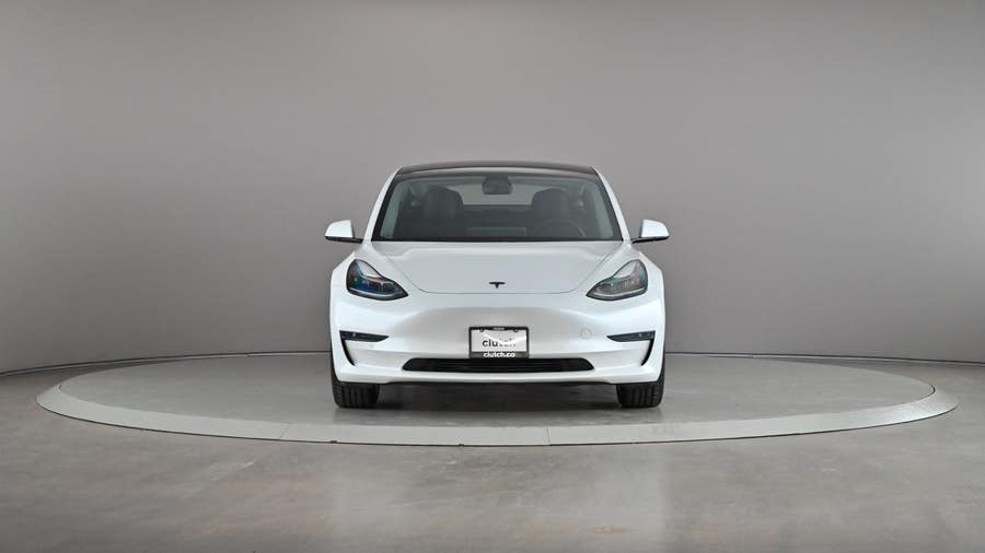 Vehicle photo 3