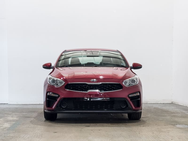 Vehicle photo 2