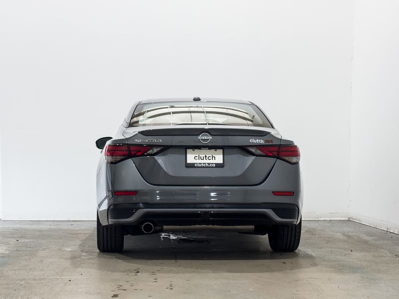 Vehicle photo 4