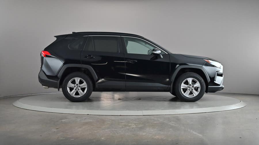 Vehicle photo 4