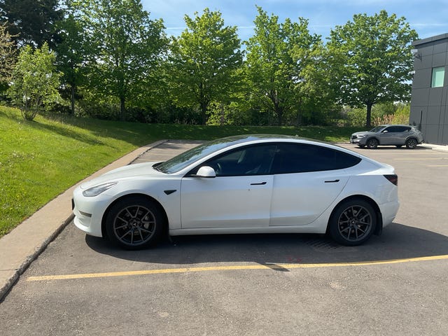 Tesla Model 3 RWD