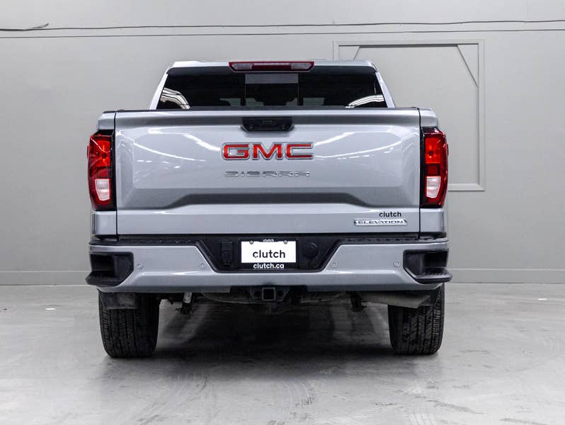 Vehicle photo 4