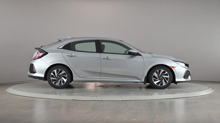 Vehicle photo 4