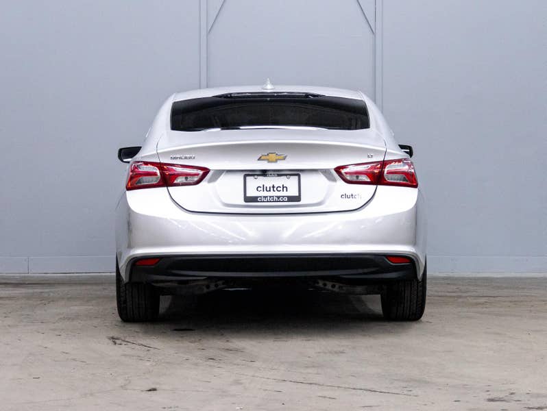 Vehicle photo 4