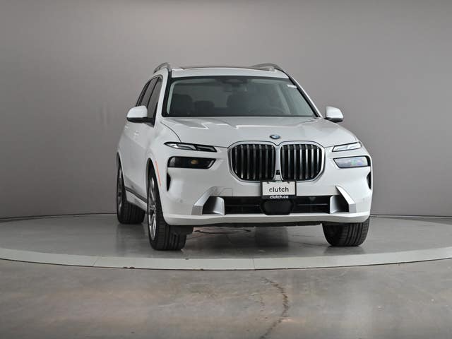 2023 BMW X7