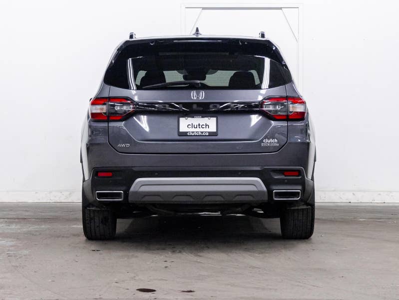 Vehicle photo 4