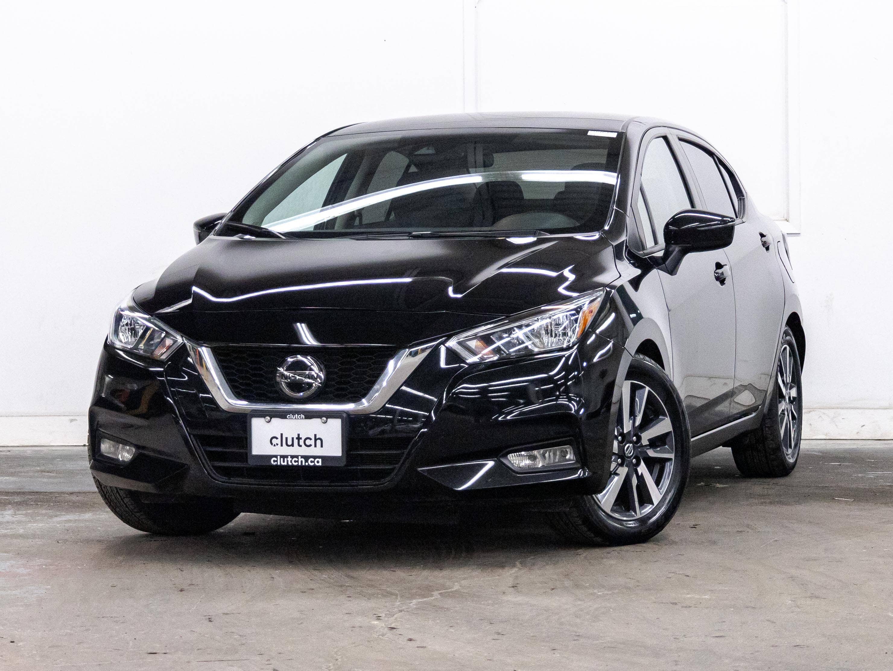 2021 Nissan Versa SV FWD