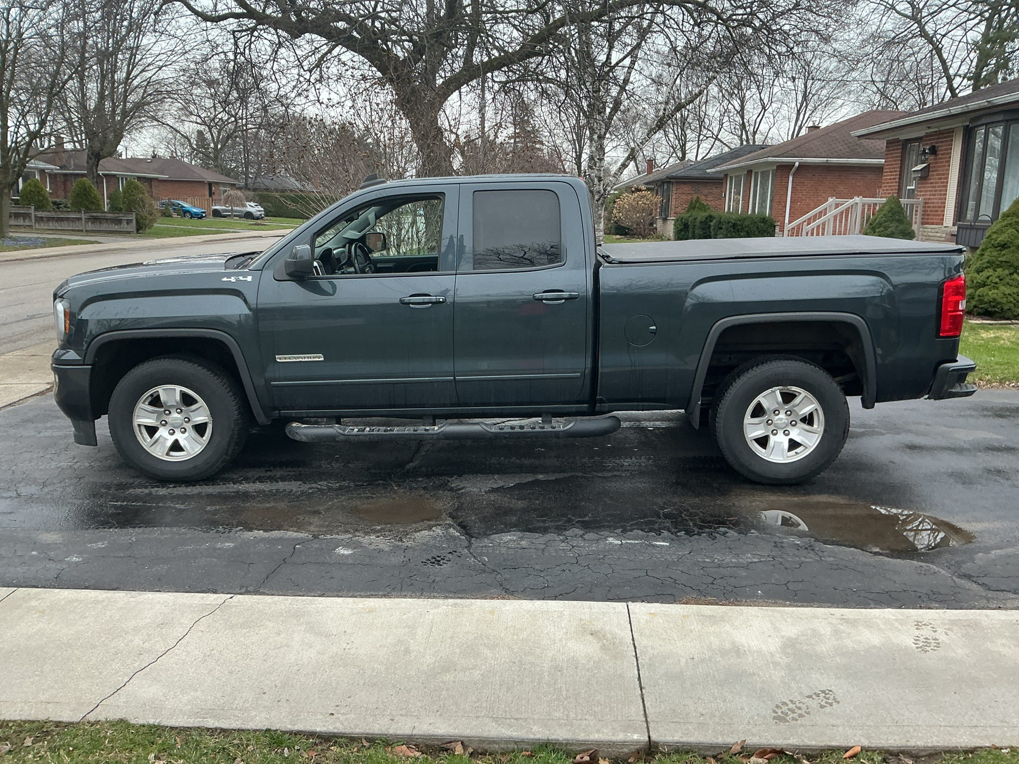 2018 GMC Sierra 1500 SLE Double Cab 4WD