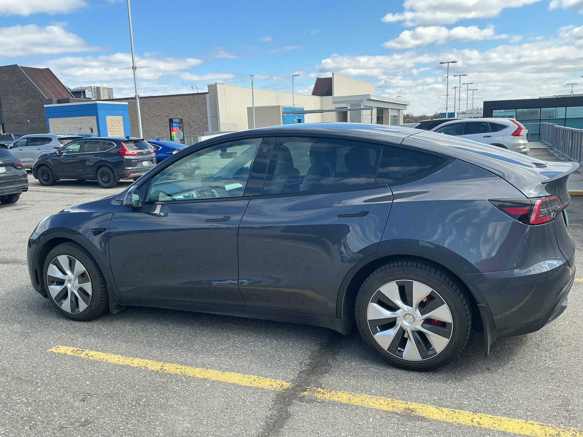 2022 Tesla Model Y Long Range AWD