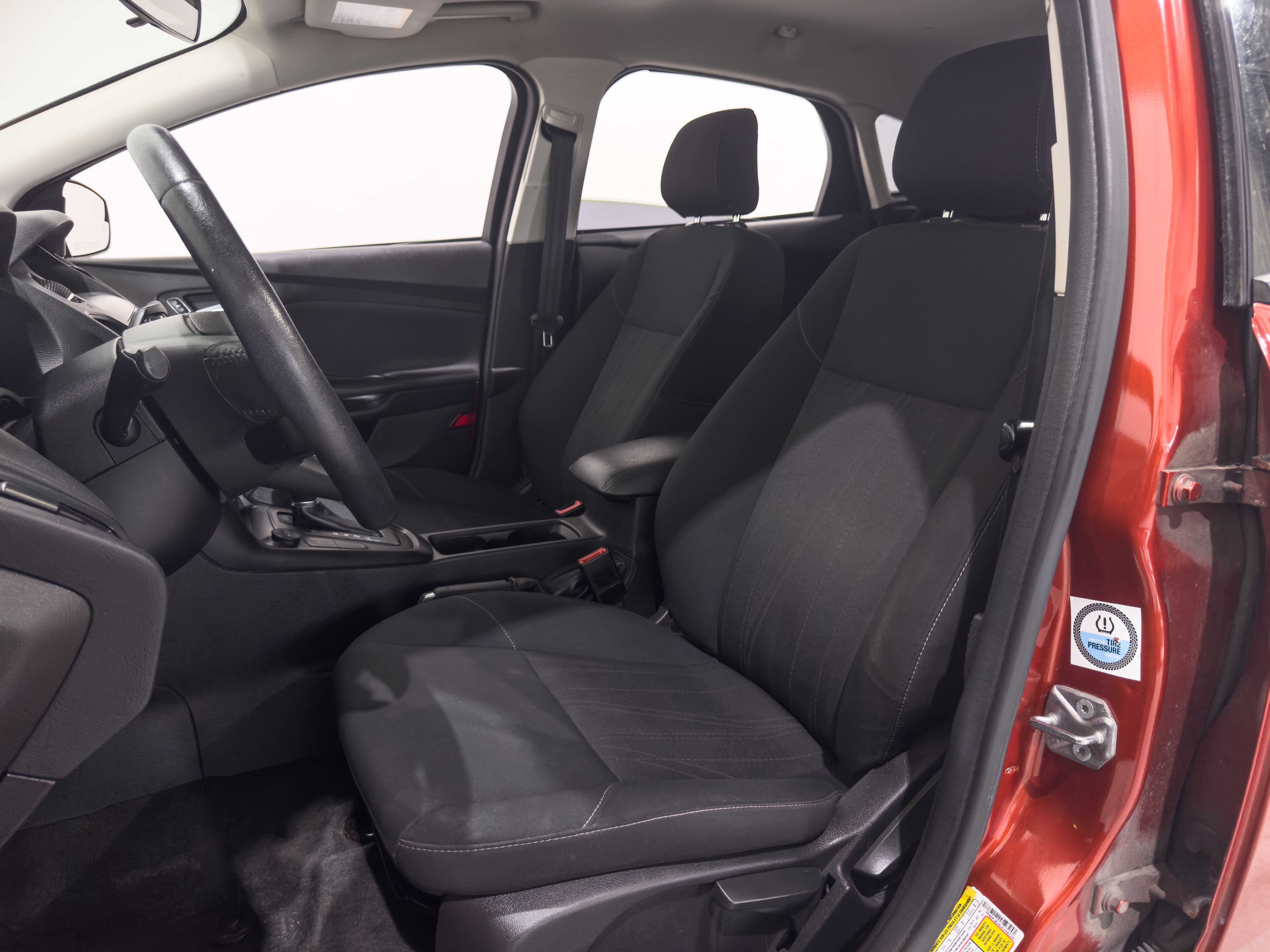 2018 Ford Focus SE Hatchback