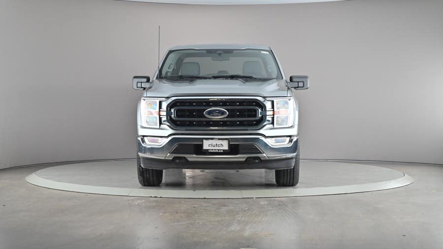 Vehicle photo 3