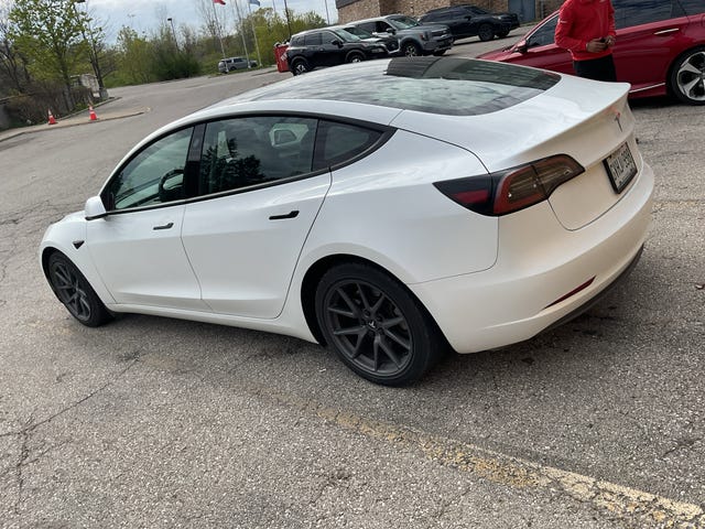 Tesla Model 3 RWD