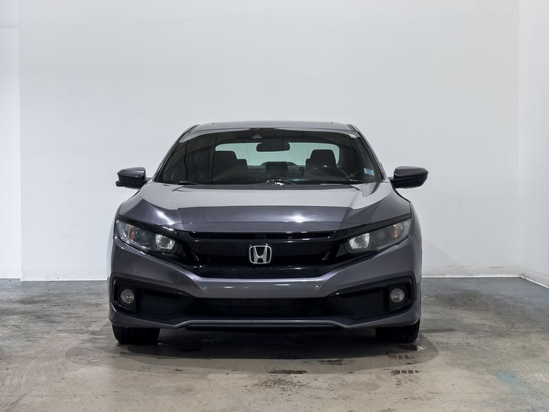 Vehicle photo 2