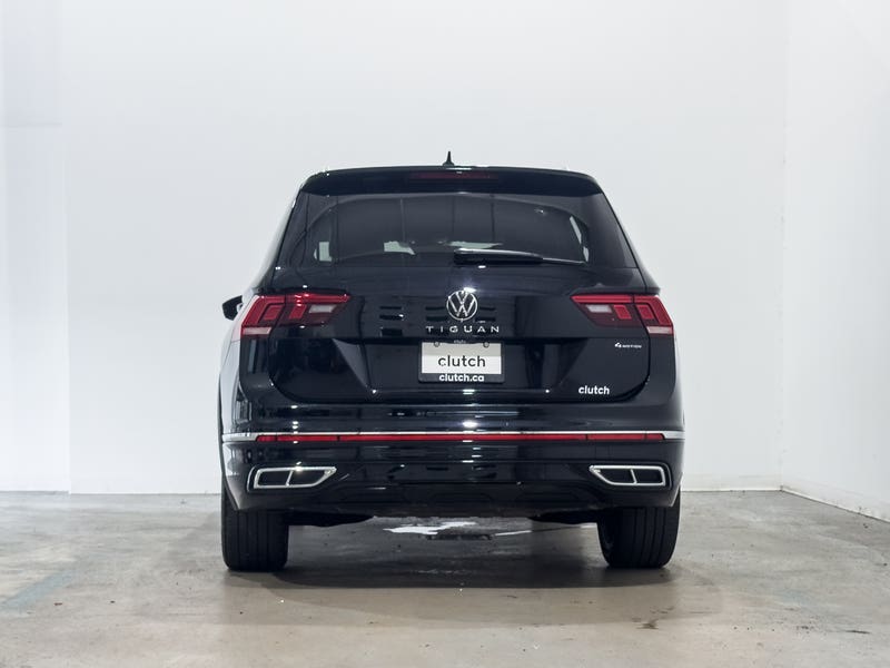 Vehicle photo 4