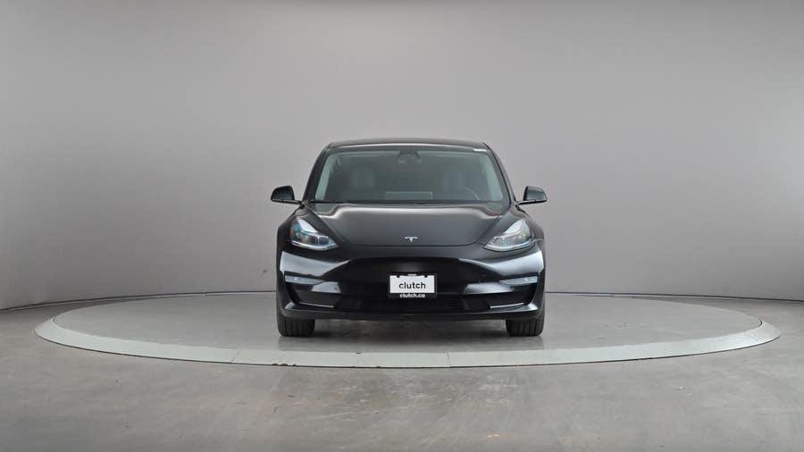 Vehicle photo 3