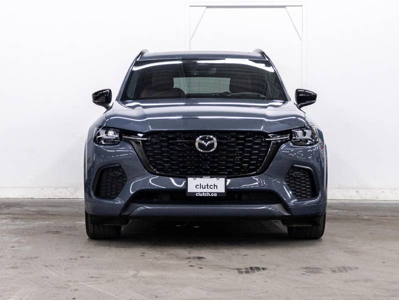 Vehicle photo 2