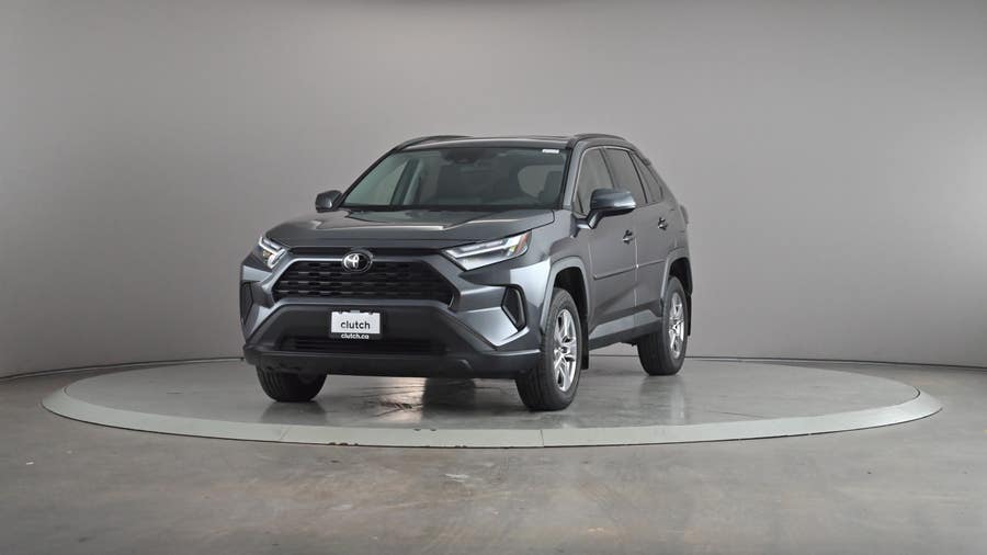 Vehicle photo 2