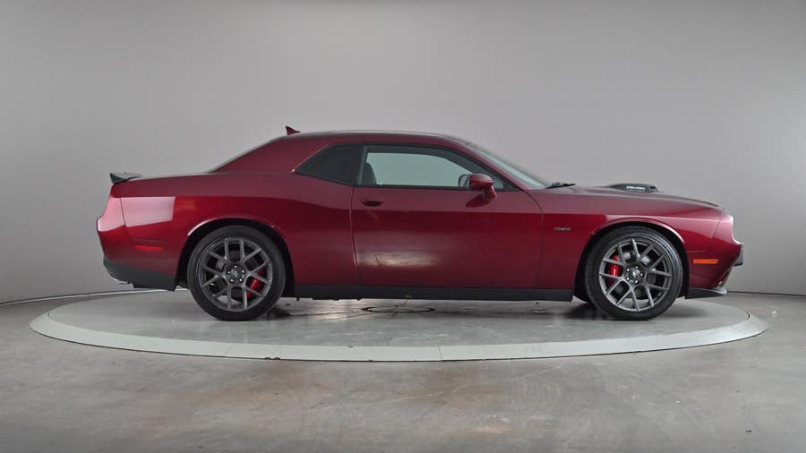 Vehicle photo 4
